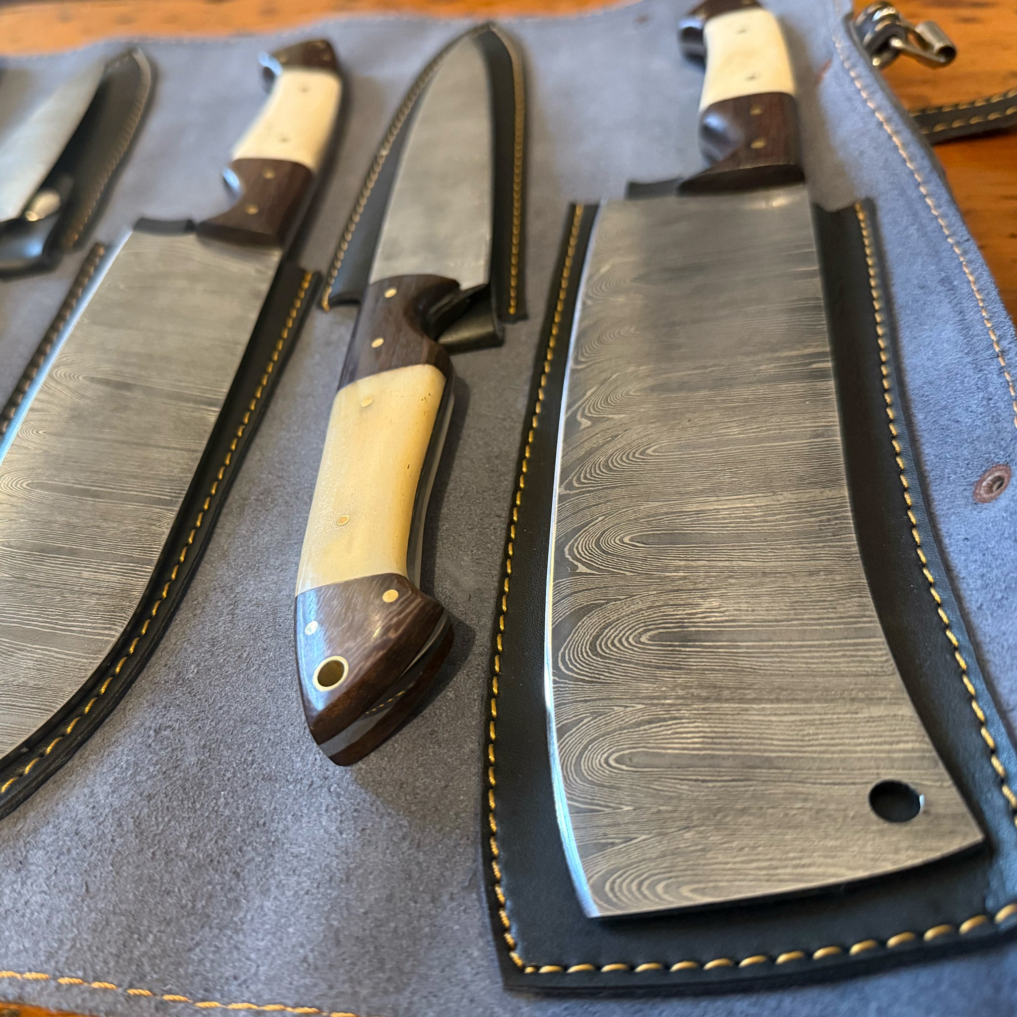 5 Piece Damascus Chef Set with Leather Roll Bag