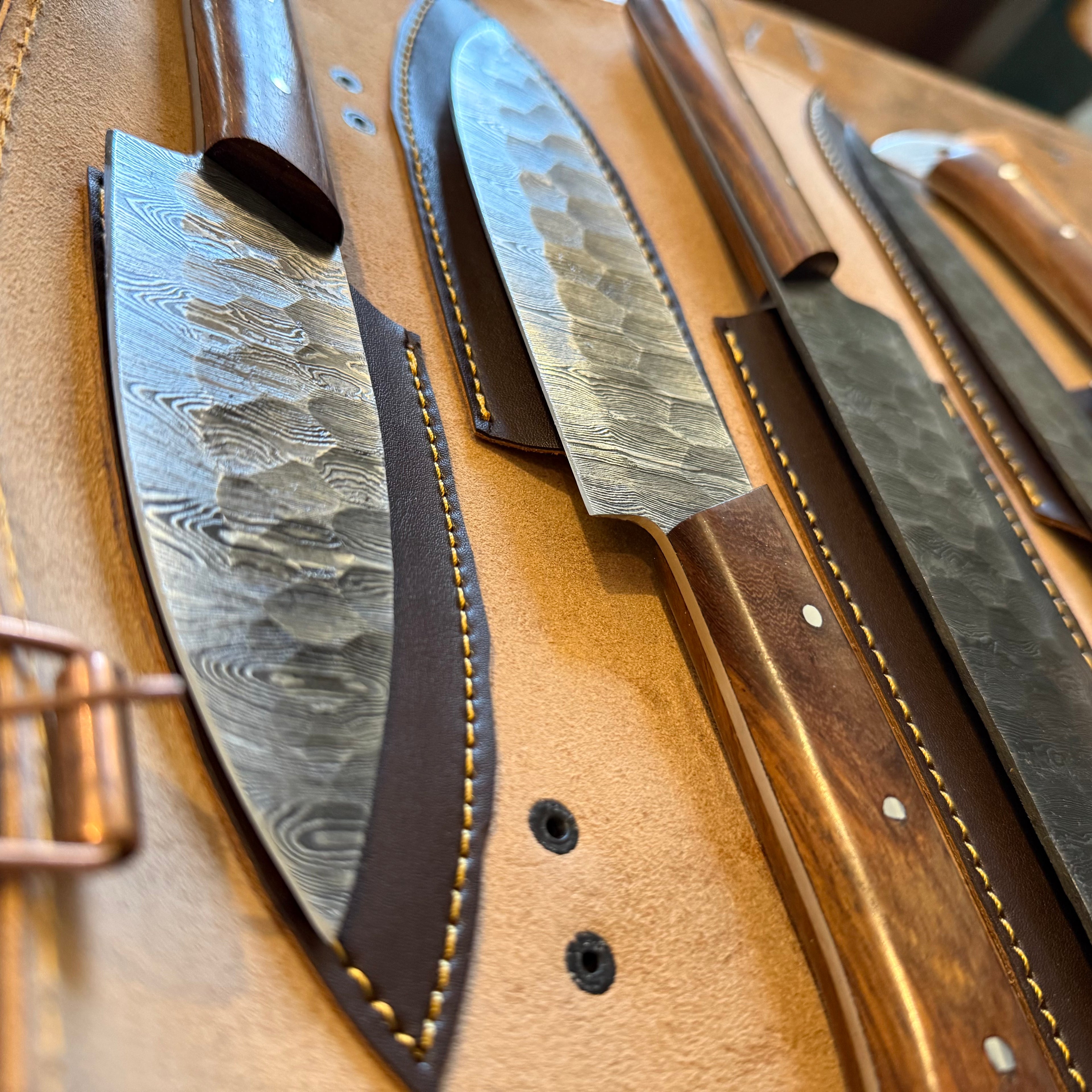 5 Piece Damascus Chef Set Brown with Leather Roll Bag