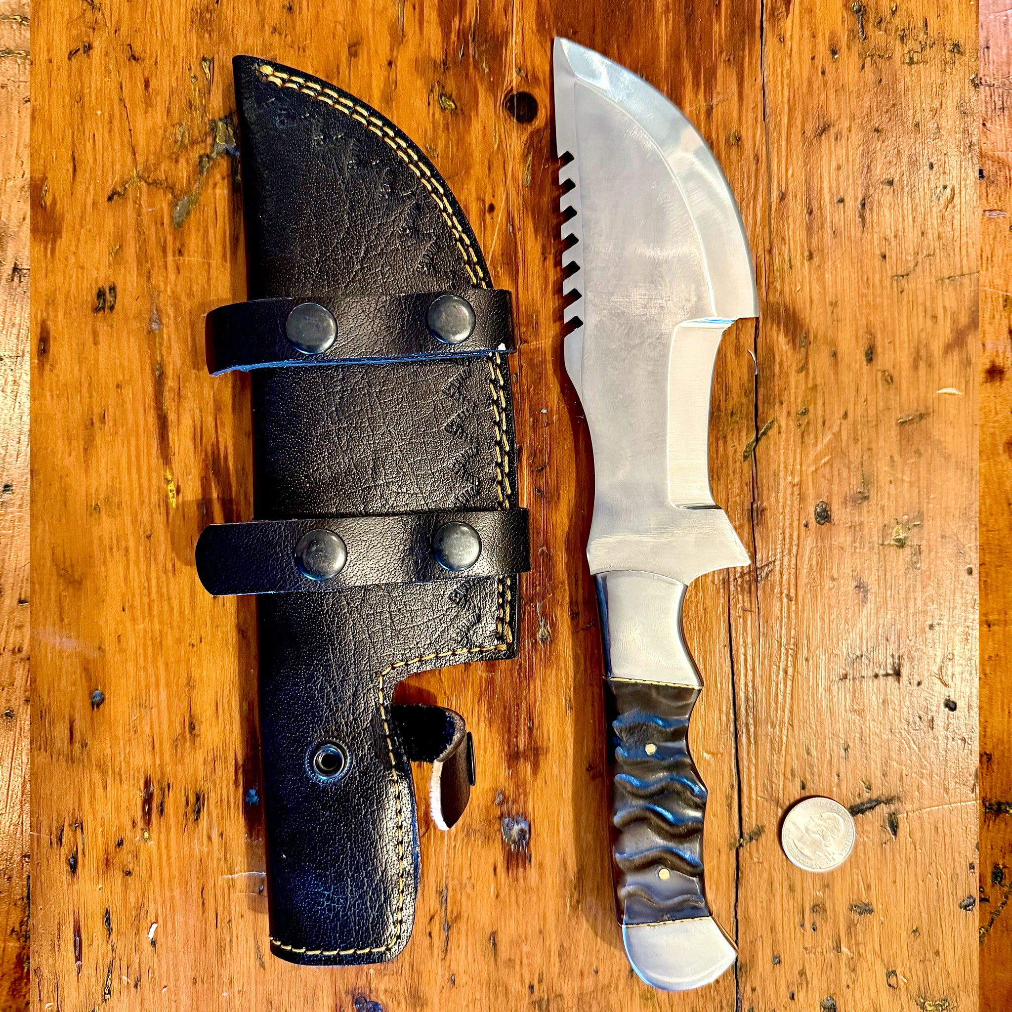 XL Tracker knife with Sheath
